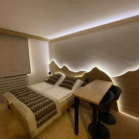 D239 Vucko Privatni 亚霍里纳